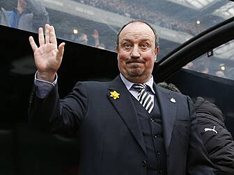 Rafa Benitez signs three-year...